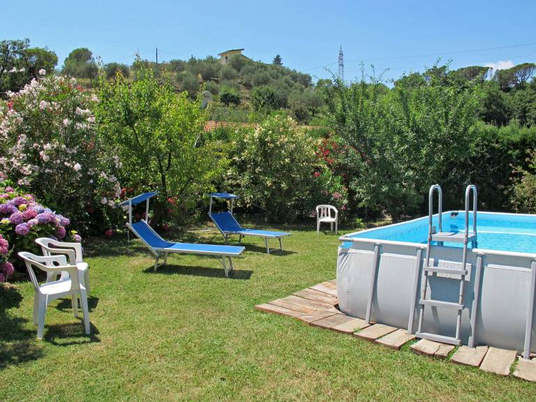 House with private pool, patio & garden — photo 5