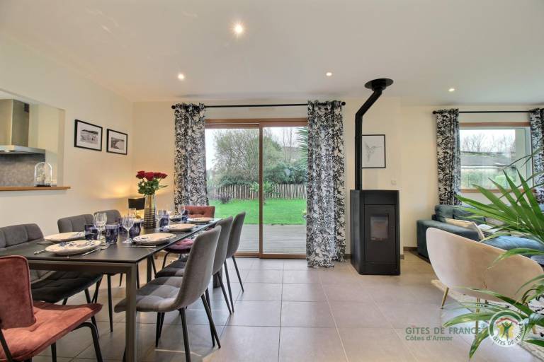 Gite with patio & garden — photo 2