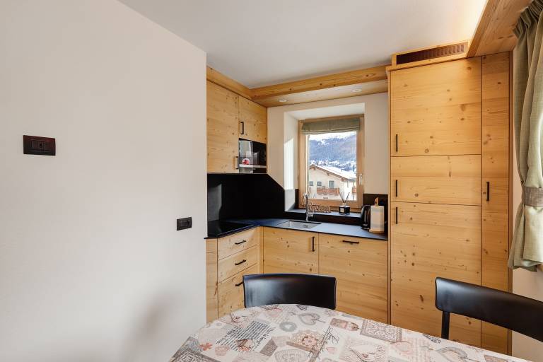 Apartment "Corolla Rosina's Home" with Mountain View, Balcony & Wi-Fi — photo 4