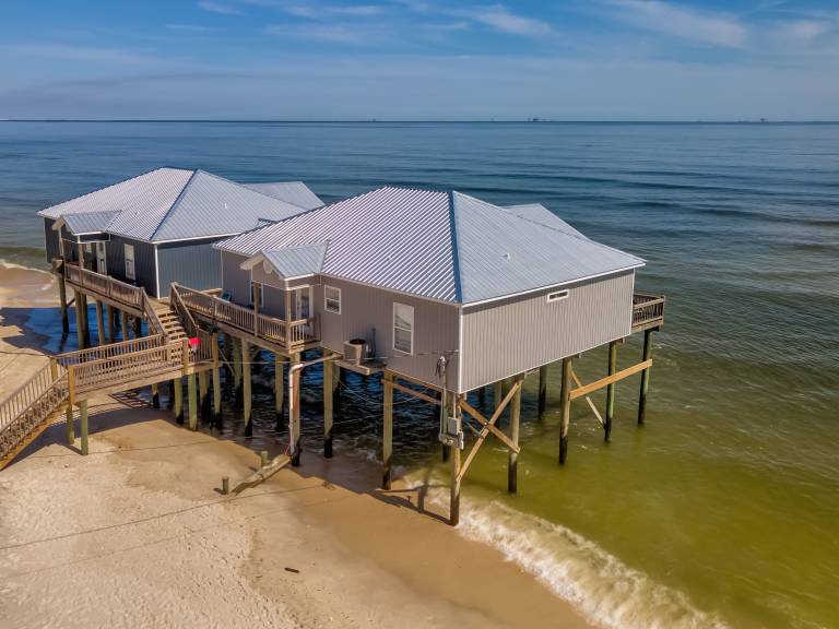 Rainbows End - 100-B Shell Ct — photo 2