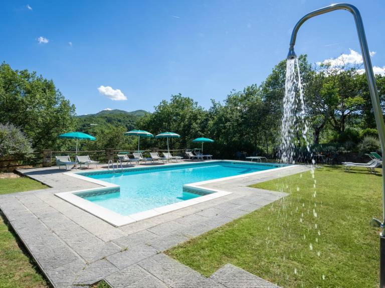 Fully equipped charming house with BBQ, private pool & patio | Nature view | Pets allowed — photo 2