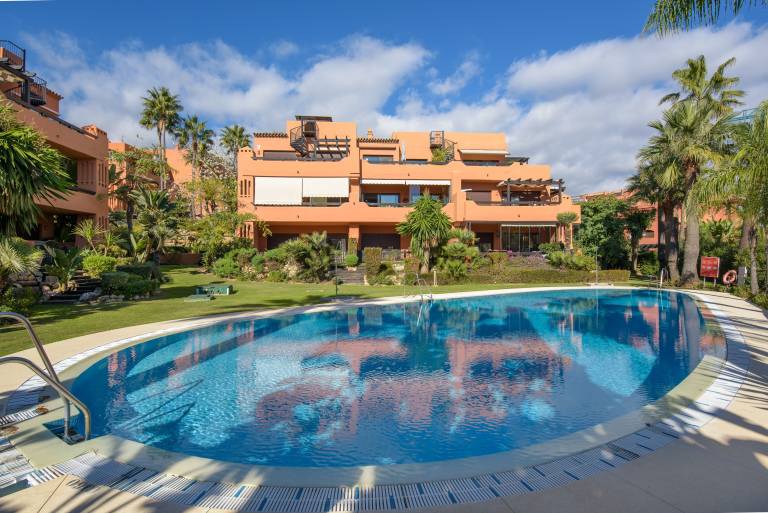 Apartment 'Ático De Lujo Con Vistas Al Mar' with Sea View, Wi-Fi and Air Conditioning — photo 2