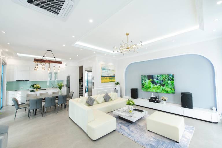 Spacious villa with jacuzzi, pool & barbeque | Beach nearby | Suitable for remote work | Pets are welcome — photo 3