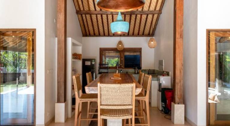 Villa with private pool, barbeque & patio — photo 5