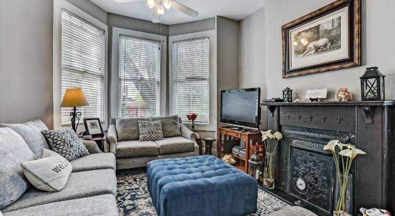 House with 1 room for 2 persons in Savannah, GA