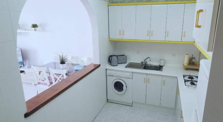 Apartment with patio — photo 5