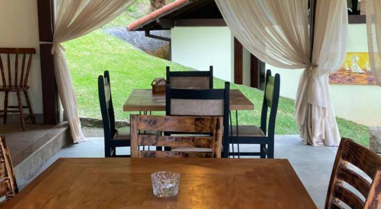 Lodge with pool, yard & terrace — photo 4