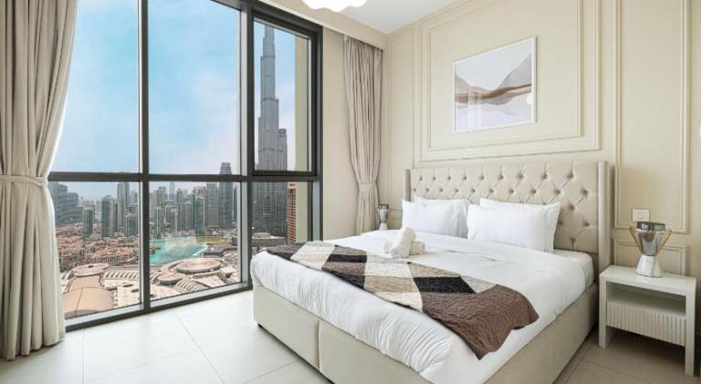 Downtown 4 BR- 1 minute Burj Khalifa & Dubai Mall in Dubai