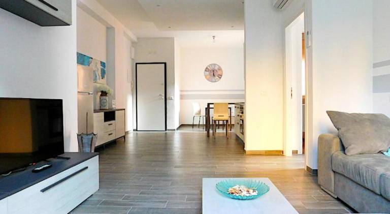 Apartment with 2 rooms for 6 persons — photo 2