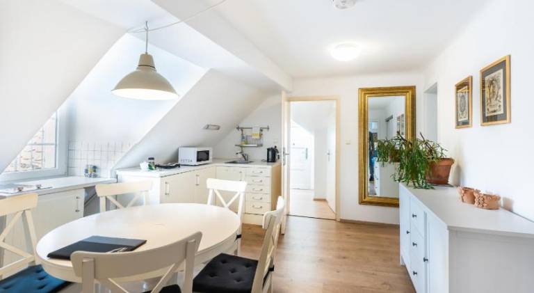 Wonderful apartment with patio | Near Ljubljana Castle | Suitable for remote work | Dogs allowed — photo 3