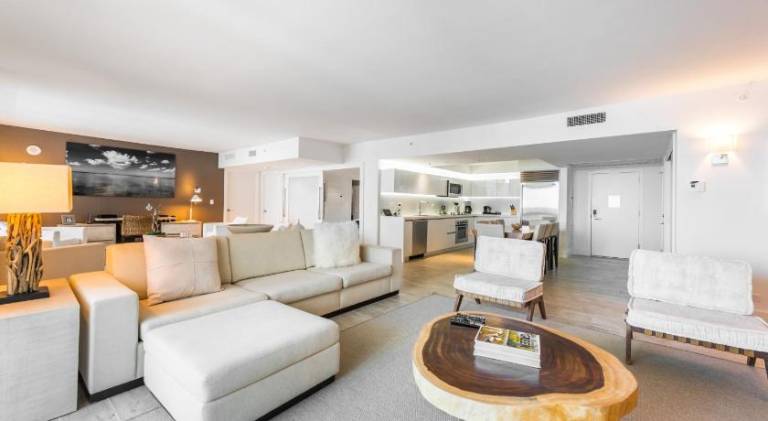 Apartment with jacuzzi | Next to Miami Beach Botanical Garden — photo 5