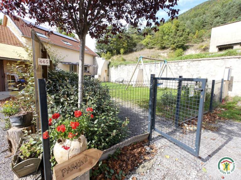 Gite with patio & garden — photo 2