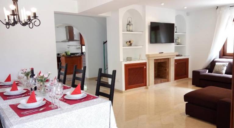 Fully equipped wonderful vacation home with terrace, barbeque & garden | Perfect for remote work | Dogs allowed — photo 3
