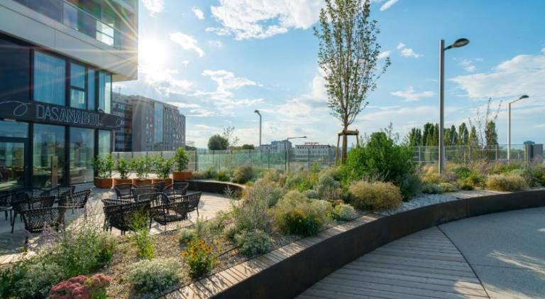 Serviced apartment with yard & patio | Pet-friendly in Vienna