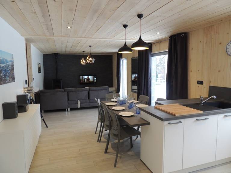 Wonderful gite with barbeque, yard & patio | Pet-friendly — photo 2