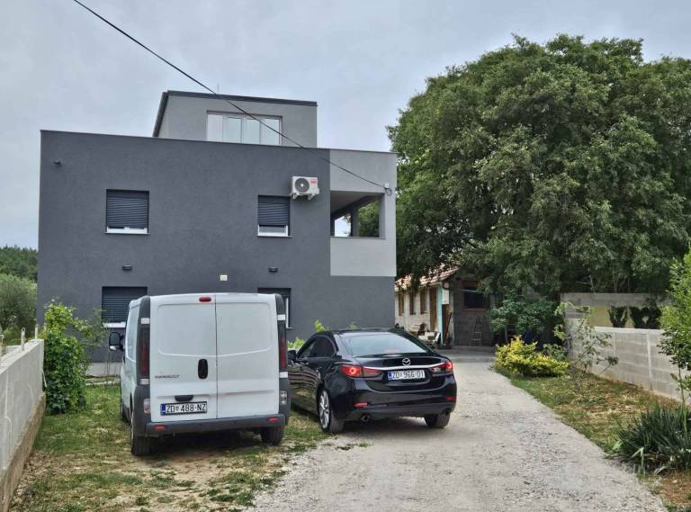 Ferienwohnung  Karin Gornji