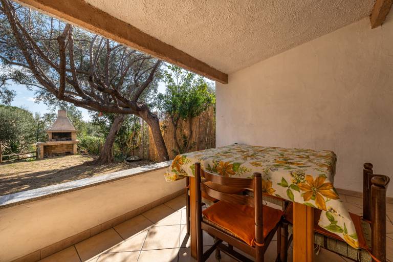 Comfortable Holiday Home “Villa Martina” with Sea View, Wi-Fi, Garden & Terrace in Muravera