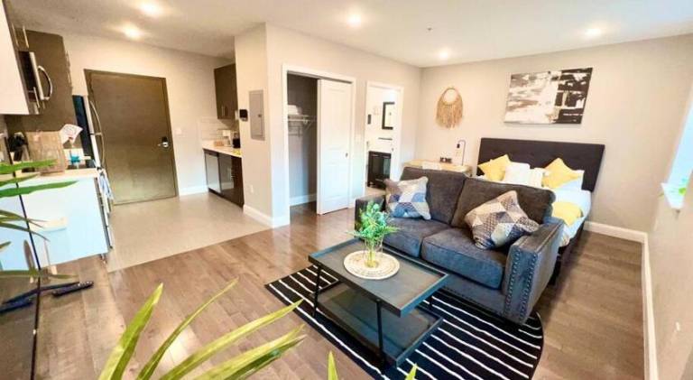 Rental apartment | Next to Love Park — photo 3