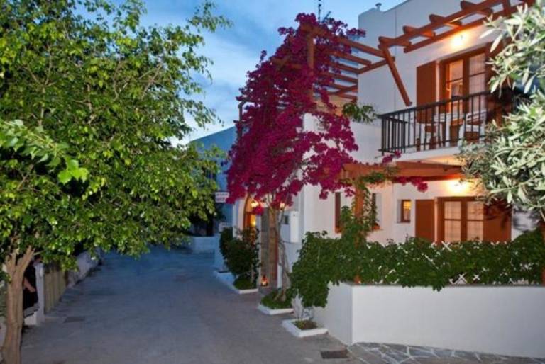 Pension  Paros