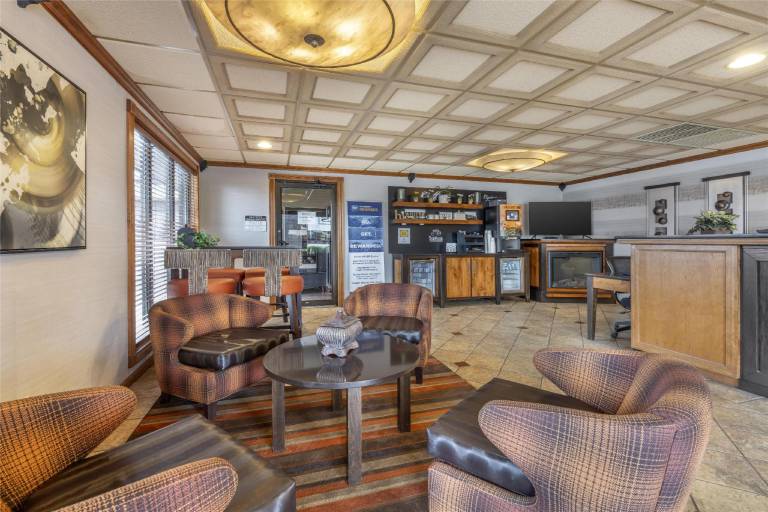 Best Western Angus Inn — photo 4