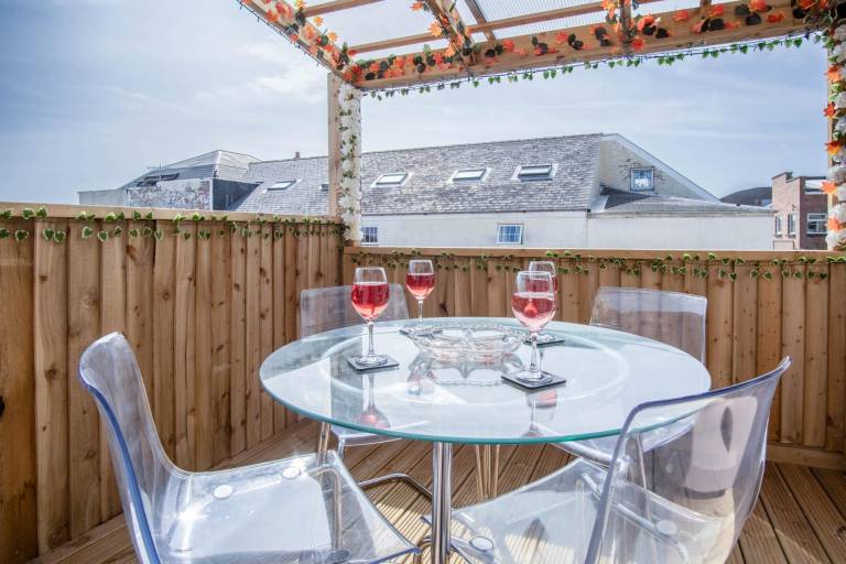 Skyfall 2 Bedroom Apartment Milford Haven