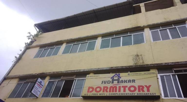 HOTEL SUDHAKAR ROOMS AND DORMITORYs — photo 2