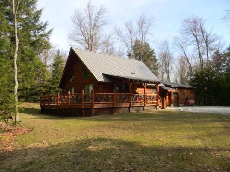 House  Old Forge