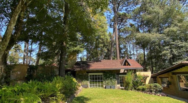 Villa with pool & hot tub | Pets allowed in Valle de Bravo