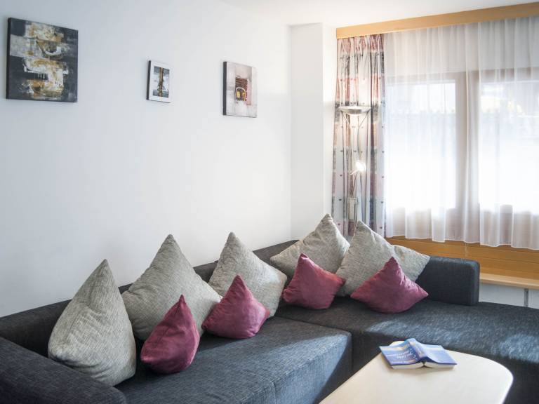 Apartment with patio | Ski nearby | Pets are welcome — photo 3
