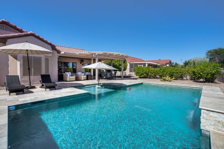 Near Golf Courses Surprise Home w Private Pool