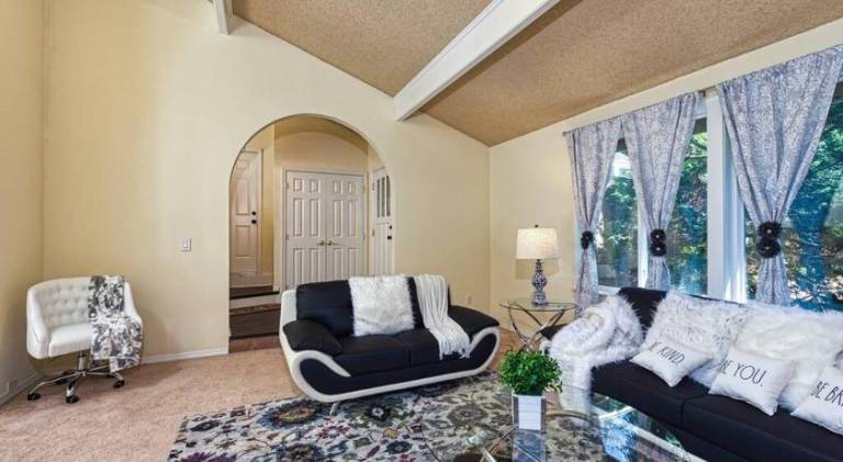 Vacation home with 4 rooms for 7 persons in Bellevue, WA