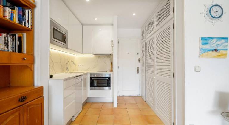 Holiday apartment with 2 rooms for 4 persons — photo 2