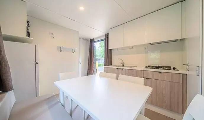 Mobile home with garden, pool & grill | Close to the beach | Dogs allowed — photo 4