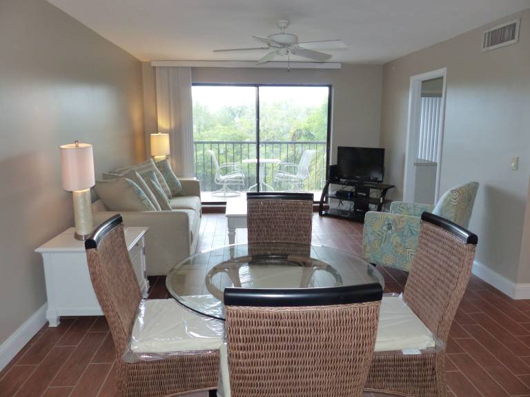 Condo North Naples