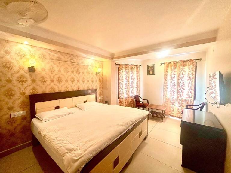 City Inn Hotel — photo 4