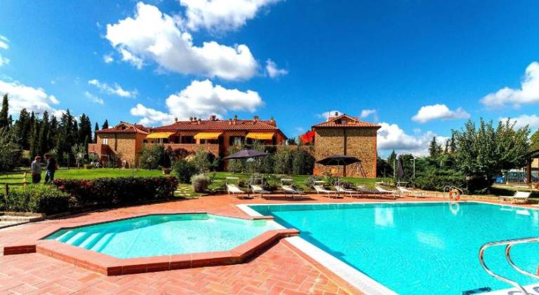 Holiday apartment with patio, barbecue & garden in Montaione