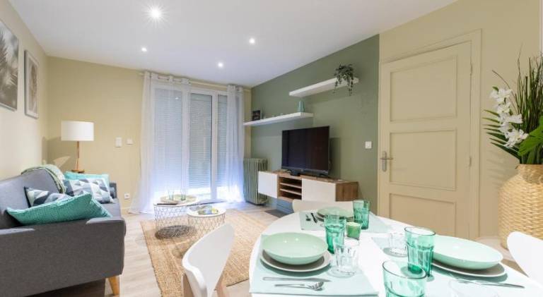 Rental apartment with 2 rooms for 6 persons — photo 2