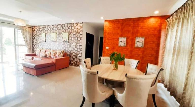 Party House Pool Villa Huahin (Near 7-11) 4-15 Pax — photo 4