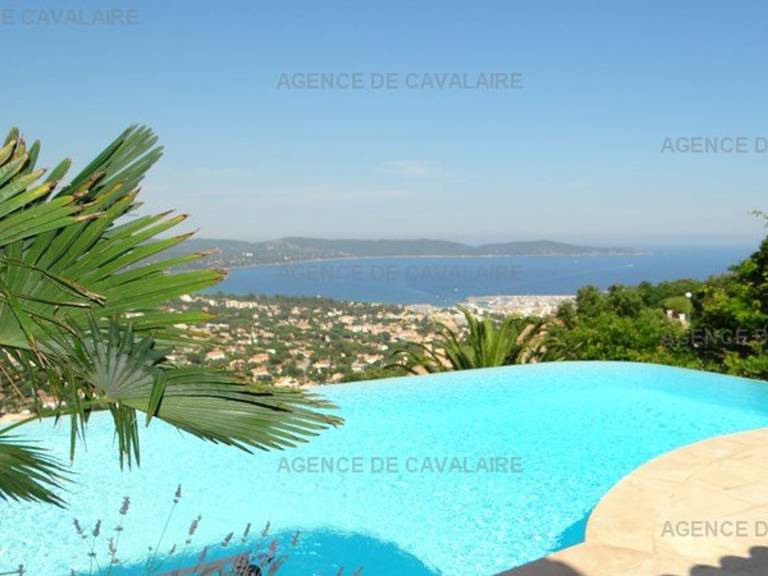 Villa with 6 bedrooms and heated pool in Cavalaire-sur-Mer