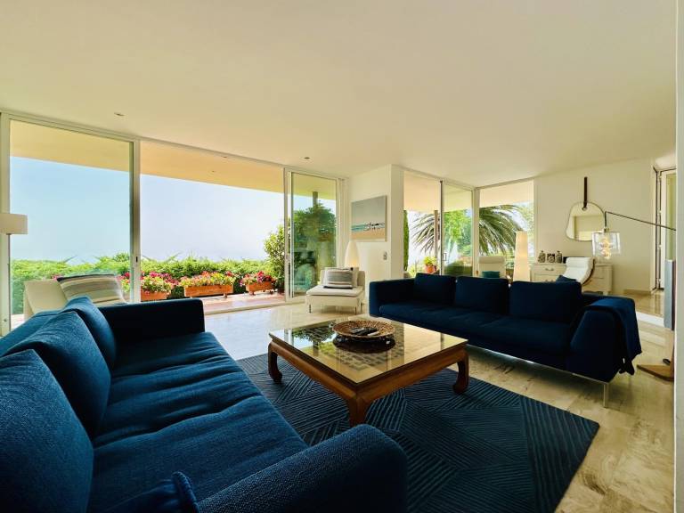 Fully equipped villa with private pool, BBQ & yard | Pets allowed — photo 4