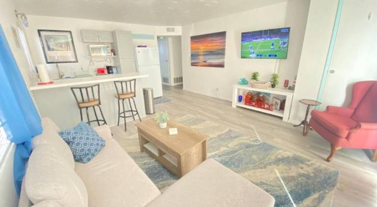 Wonderful apartment | Close to the beach | Pet-friendly in Oxnard, CA