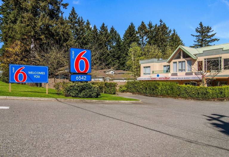 Motel Surrey Newton