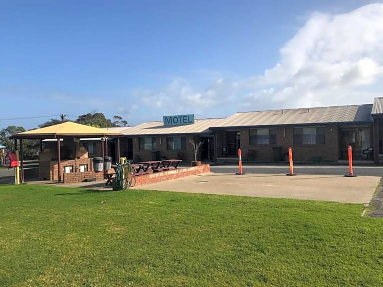Motel  Orbost