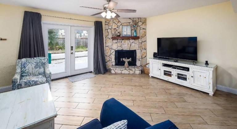 House with 2 rooms for 8 persons in Fort Walton Beach, FL