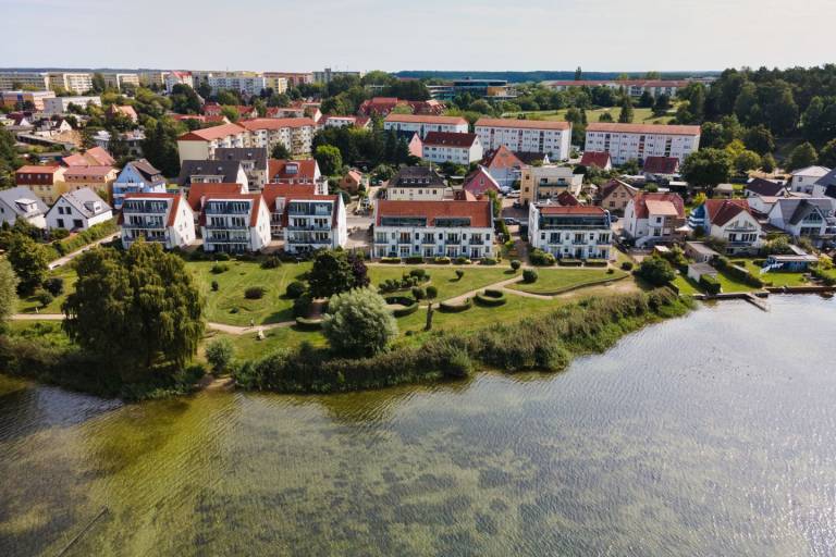 Ferienwohnung Abendsonne: Seegrundstück mit Blick auf die Müritz — photo 3