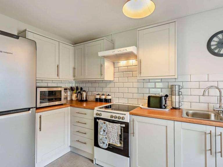 Fully equipped pleasant holiday apartment with garden | Water view | Pet-friendly — photo 4