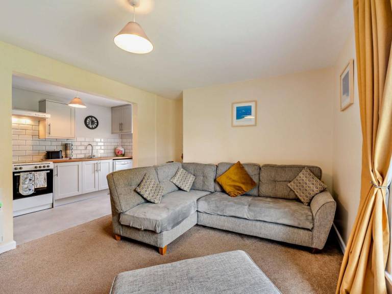 Fully equipped pleasant holiday apartment with garden | Water view | Pet-friendly — photo 3