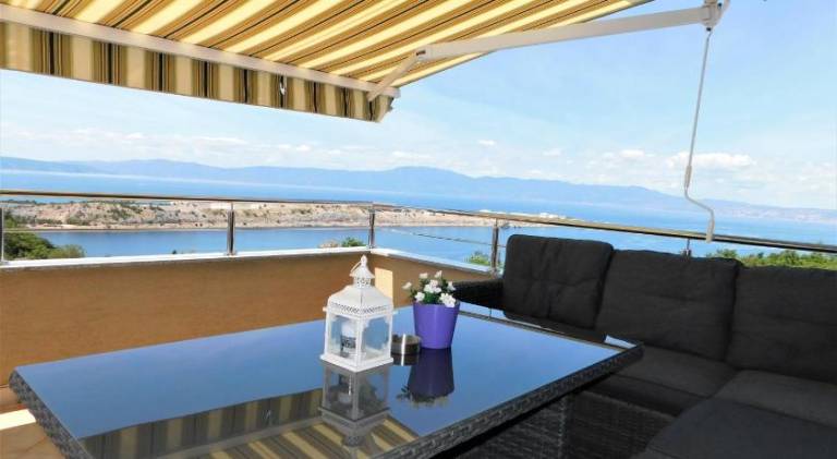 Holiday apartment with pool — photo 3