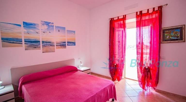 Holiday apartment with 2 rooms for 5 persons — photo 2