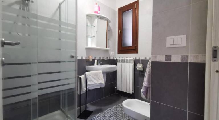 Rental apartment with 2 rooms for 5 persons — photo 2